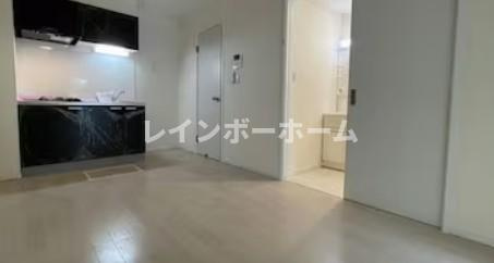 吉川市高久１丁目のアパート