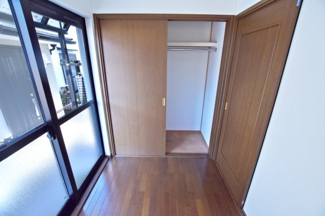 宝塚市野上5丁目中古一戸建て｜3LDK＋駐車1台可の収納|1階洋室3帖
