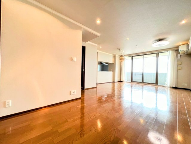 エスリード西宮甲陽園Ⅱ番館Ａｉｒｓのキッチン|LDK