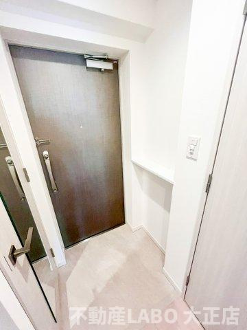 スプランディッド難波VII の玄関