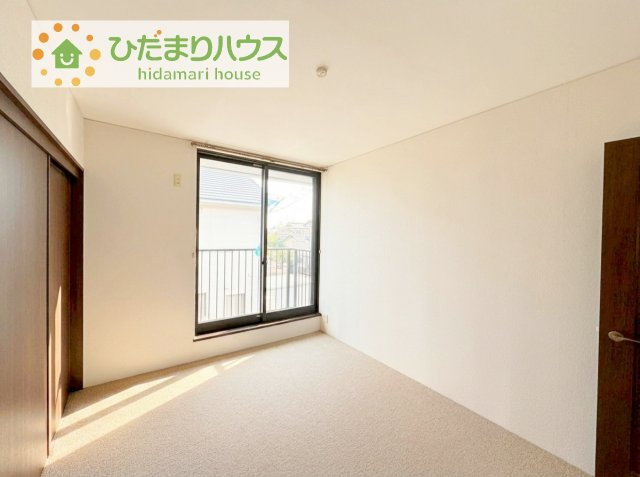 【洋室】 | 下妻市平沼　中古戸建 | 机にベットを置けば子供部屋の完成です！