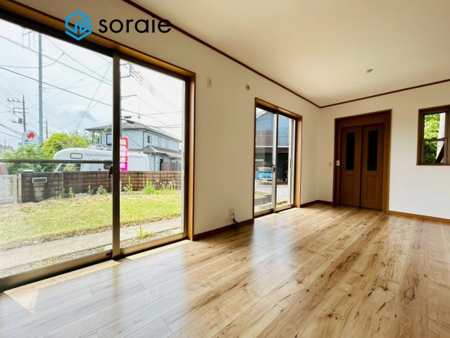 狭山市柏原全1棟　中古戸建の居間・リビング|4/24　撮影