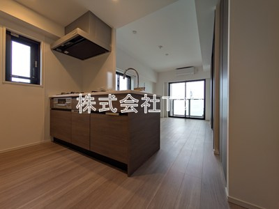 【居間・リビング】 | コンフォリア・リヴ永福町 | 11.5帖