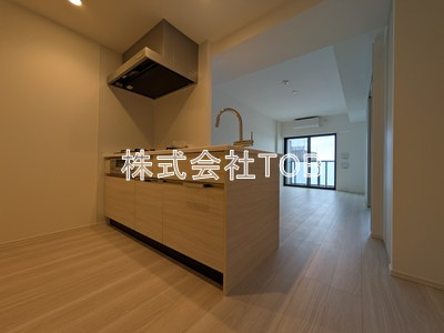【居間・リビング】 | コンフォリア・リヴ永福町 | 12.9帖