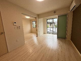 【居間・リビング】 | ラグーナ青葉台 | ◆不動産すまラボの新プラン◆入居時の費用負担が0円で入居可能♪お気軽にお尋ねください♪