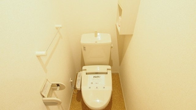 【トイレ】 | メゾンカメリアⅡ | 落ち着いた色調のトイレです