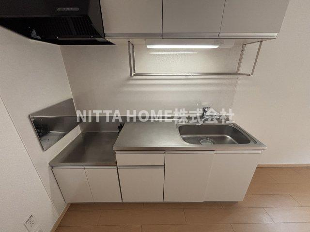 メゾン・城ノ下Ｂのキッチン|部屋が広くとれるオープンキッチンです◎