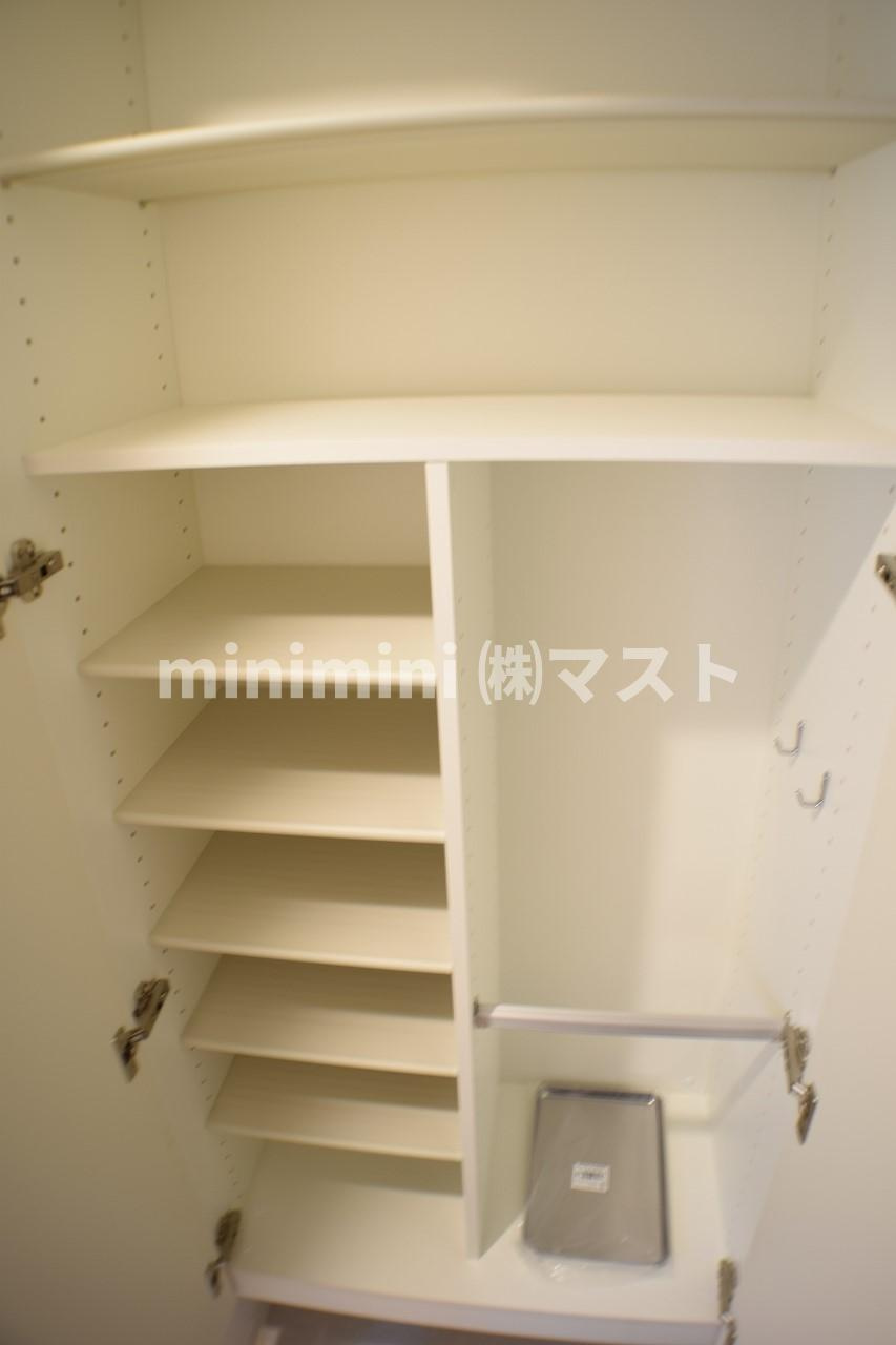 エスリード阿波座パークレジデンスの玄関