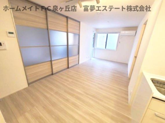 【居間・リビング】 | シュトラール鳳 | リビングと洋室の戸を閉めたとき