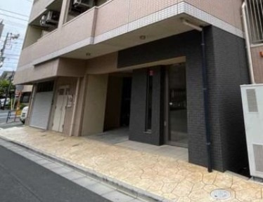 Flat　Sunamachiのエントランス