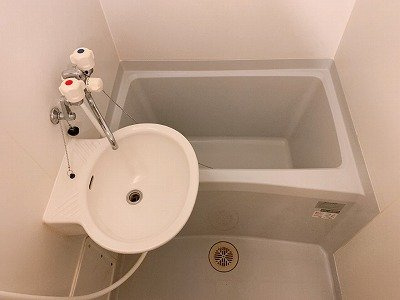 レオパレスいづみの浴室