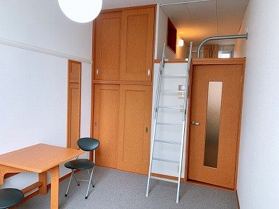 レオパレスいづみの寝室