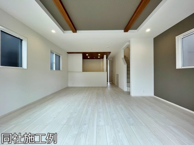新築戸建　ブルーミングガーデン古世町3丁目の居間・リビング|同社施工例