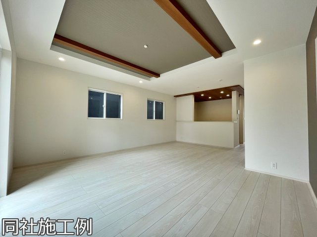 新築戸建　ブルーミングガーデン古世町3丁目の居間・リビング|同社施工例
