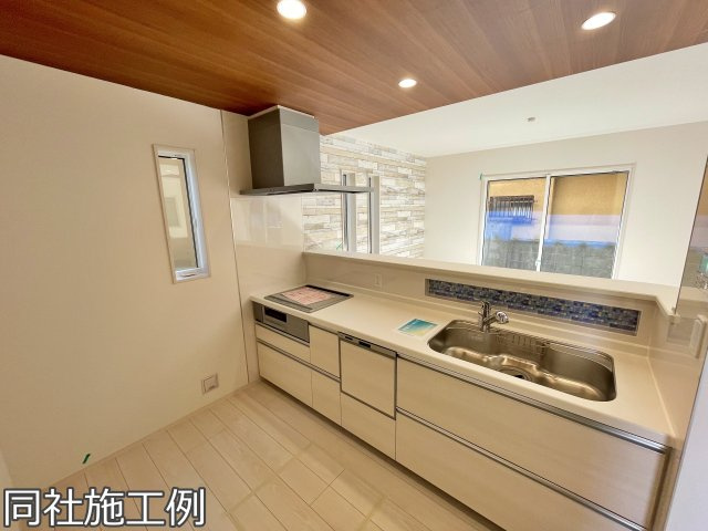 新築戸建　ブルーミングガーデン古世町3丁目のキッチン|同社施工例