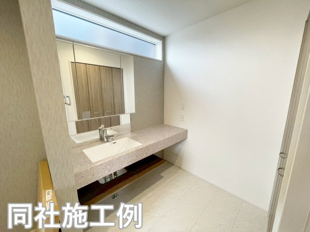新築戸建　ブルーミングガーデン古世町3丁目の独立洗面台|同社施工例