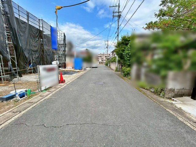 新築戸建　ブルーミングガーデン古世町3丁目の前面道路含む現地写真|6/28現地写真