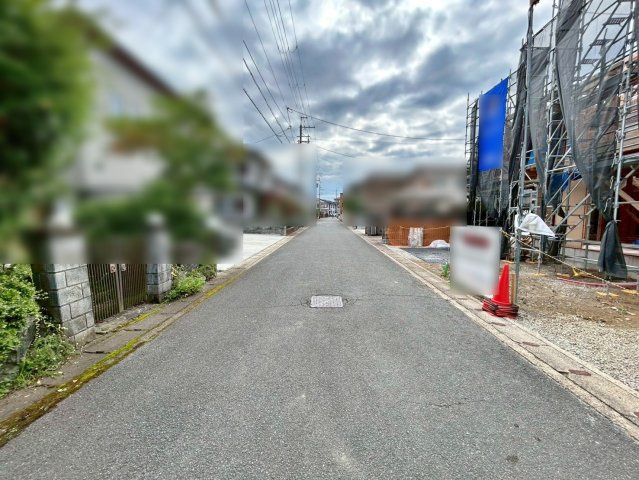 新築戸建　ブルーミングガーデン古世町3丁目の前面道路含む現地写真|6/28現地写真