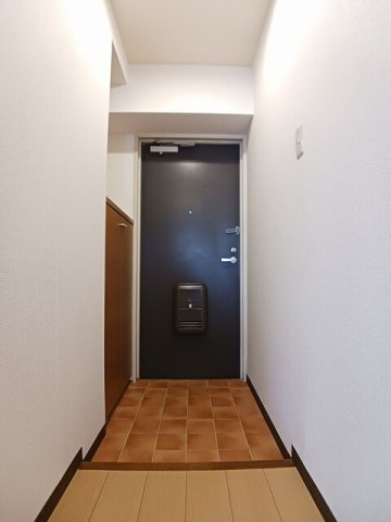 セピア辻井横小路の玄関