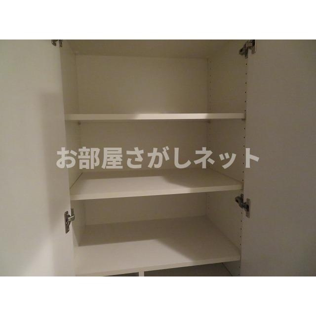 Ｄ’クラディア　イヴァン初台の収納