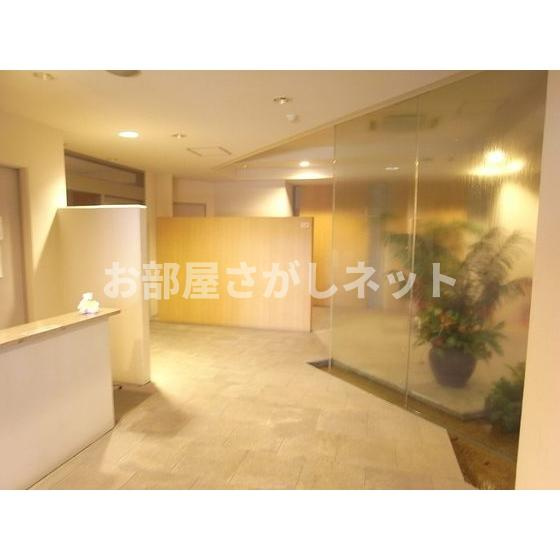 Ｄ’クラディア　イヴァン初台のエントランス|ロビー