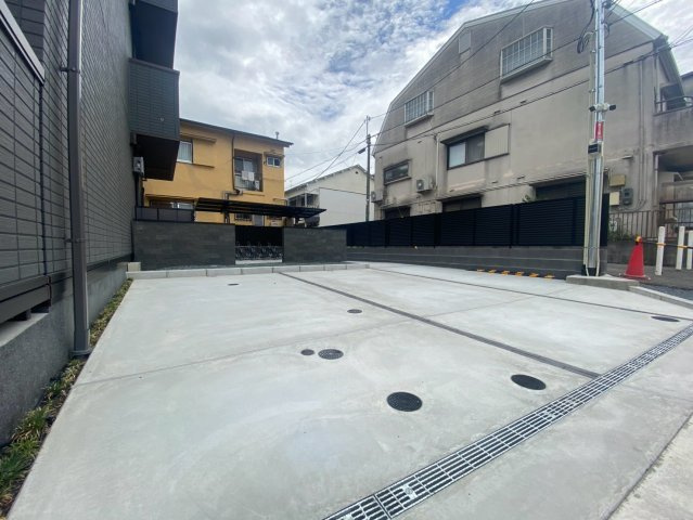 （仮称）D-ROOM高槻市寿町の駐車場