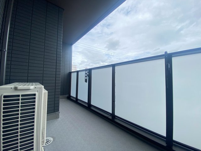 （仮称）D-ROOM高槻市寿町のバルコニー