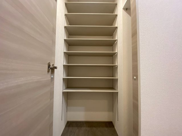 （仮称）D-ROOM高槻市寿町の収納