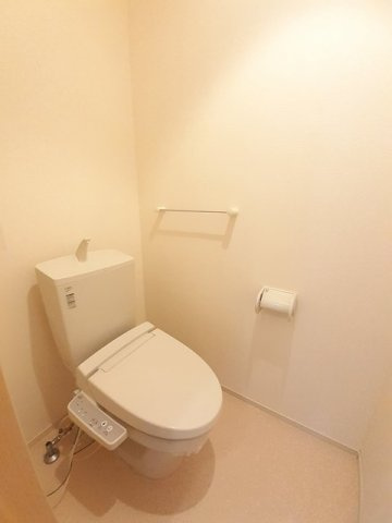 ハルタのトイレ|ゆったりとした空間のトイレです