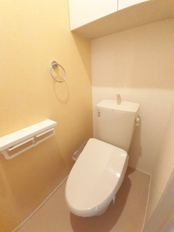 中村家　ＲＯＮＤＥＮのトイレ|ゆったりとした空間のトイレです