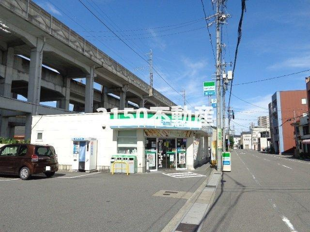 Ｒｅｆｏｒｔｅの周辺|ファミリーマート岐阜松鴻町店まで244ｍ