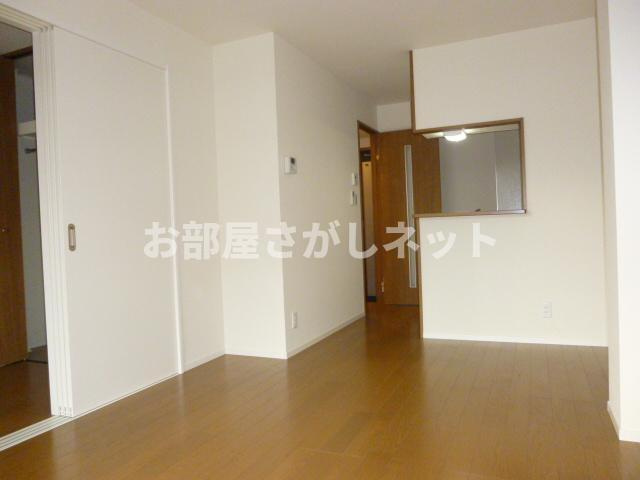 ドヌール長崎【おとり物件なし】#学生・社会人にオススメ！初期費用分割払いOK！の居間・リビング