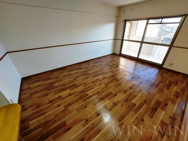 ボンヌシャンス 壱番館の居間・リビング