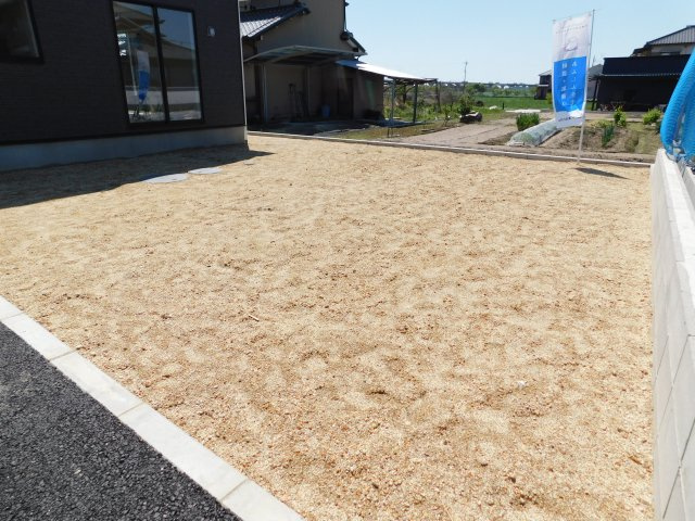 稲沢市増田南町の新築一戸建の庭|◇庭◇　　ガーデニングやＢＢＱなど、家族で楽しめる広い庭付き♪