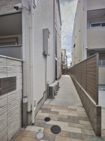フォレストクリエオーレ上島町壱番館のエントランス