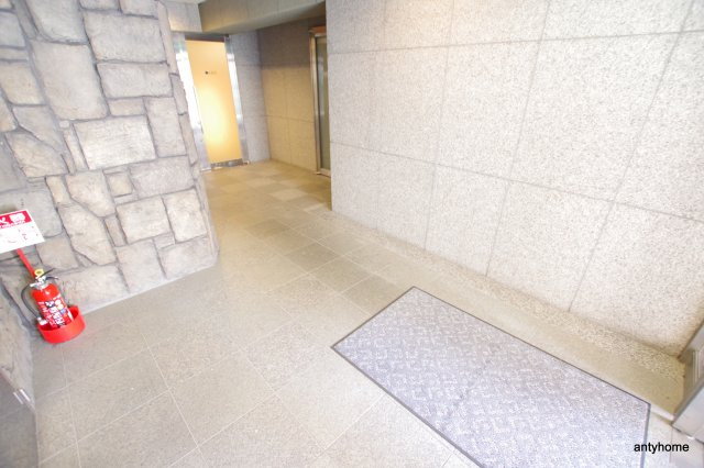 ゴックス南森町　仲介手数料無料のロビー