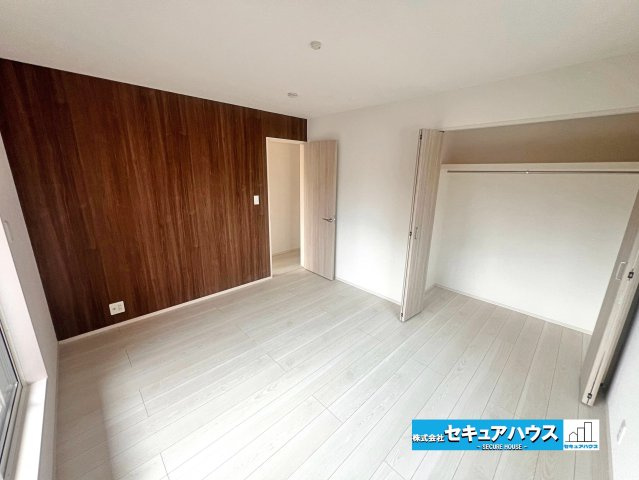 【完成】名古屋市南区砂口町　全7棟の洋室|【洋室】
◆お子様のお部屋や主寝室、来客時の宿泊室、趣味のお部屋としてもご利用いただけます♪