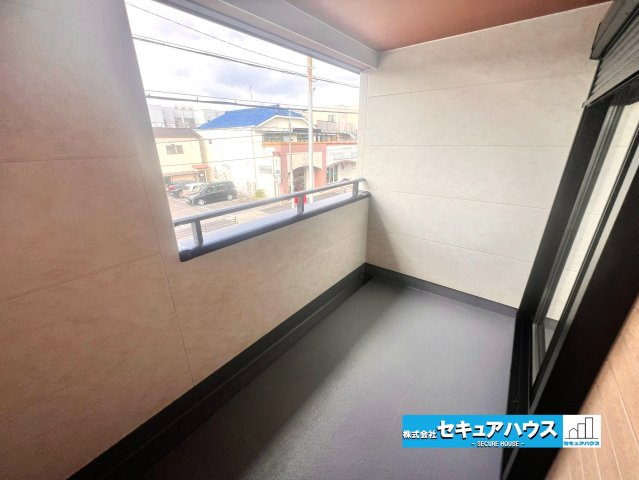 【完成】名古屋市南区砂口町　全7棟のその他|【バルコニー】
◆見晴らしもよく、太陽の温かな温もりをめいっぱい受け止めてくれます。
太陽の光と爽やかな風を受けたお洗濯物はあっという間に乾き、取りこむ時には太陽の匂いを感じられそうですね。　