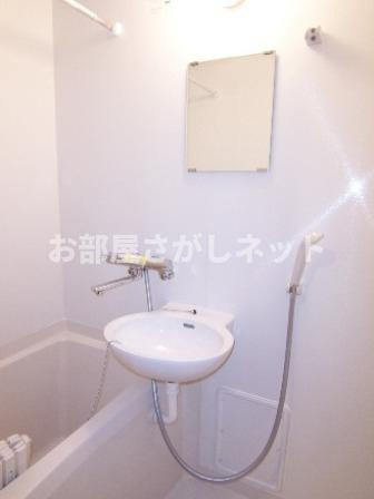 グラントゥルース目黒花房山【おとり物件なし】#学生・社会人にオススメ！初期費用分割払いOK！の浴室