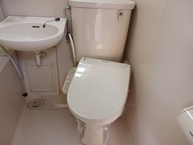 グリーンハイツのトイレ|ゆったりとした空間のトイレです