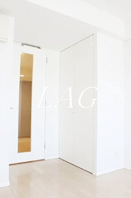 【居間・リビング】 | リファイズ綾瀬 | 洋室のお部屋です。