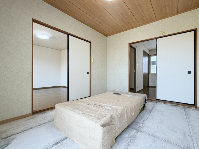 ボヌール八橋Ａの居間・リビング|和室6帖