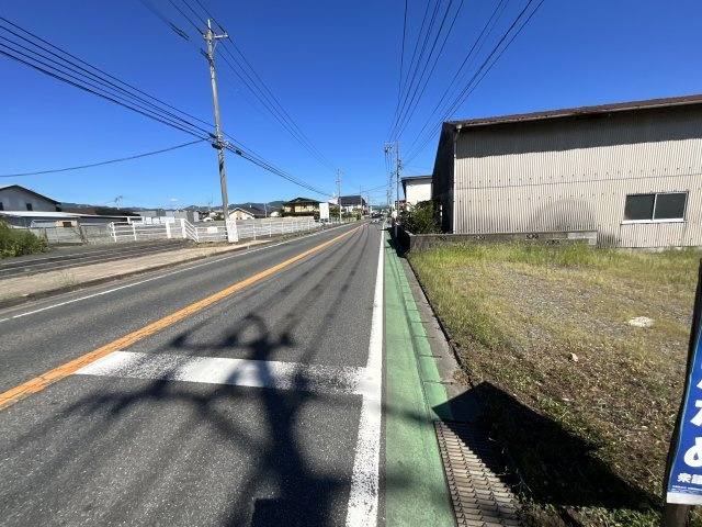 朝倉市古賀　売り土地の前面道路含む現地写真|前面道路含む現地写真です