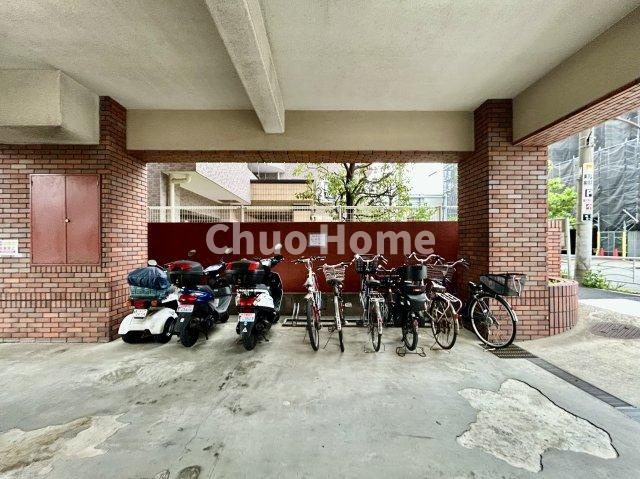 サンシャインハイツの駐輪場|【自転車置き場】最新の空き状況や費用などの詳細は担当スタッフまでお問い合わせください。