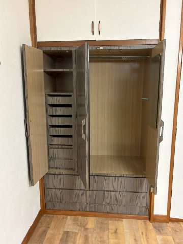 柳町３－１５貸家の収納