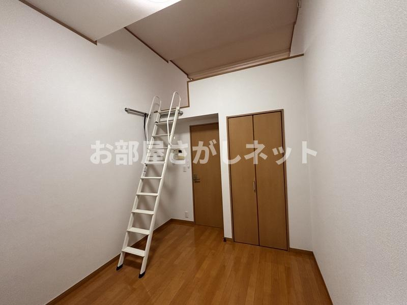 グランデ・ハナブサ【おとり物件なし】#学生・社会人にオススメ！初期費用分割払いOK！の居間・リビング