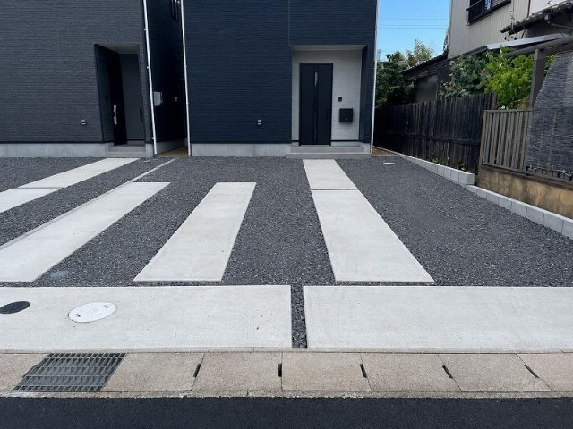 各務原市那加宮浦町　１号棟|並列駐車2台可能