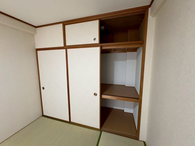 ダイアパレス名谷の和室|和室に収納あります