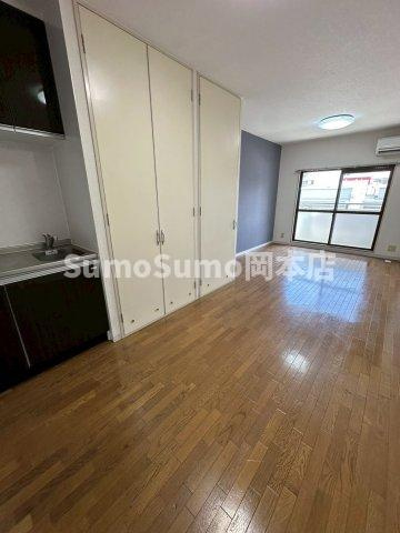 神戸市東灘区田中町２丁目の賃貸マンションの洋室|使い勝手のいい洋室です