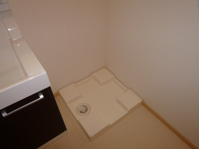 グレイスＫＩＫＫＡＷＡのその他|洗濯機置き場